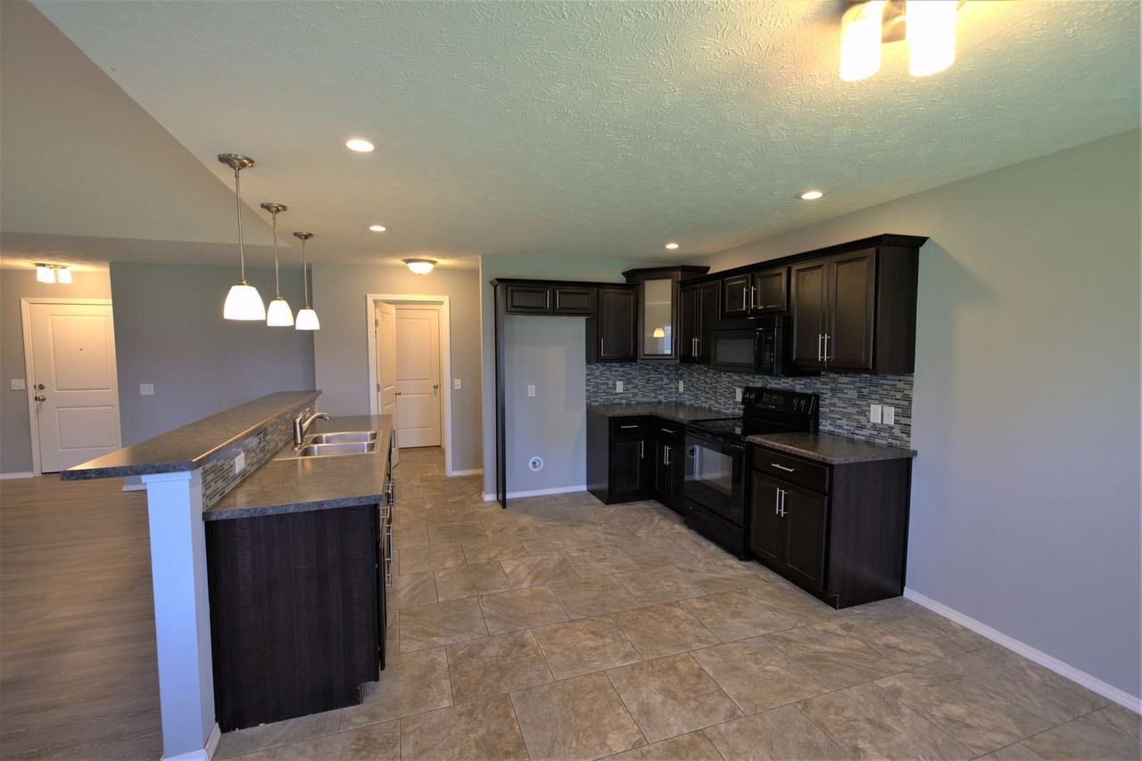 4104 N Grassland Dr - Photo 6 of 16