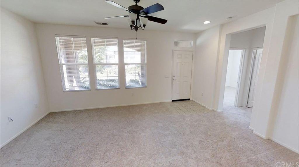 8240 Triplett Ln - Photo 6 of 12