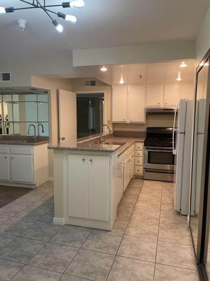 5143 Bakman Ave #102 - Photo 4 of 17
