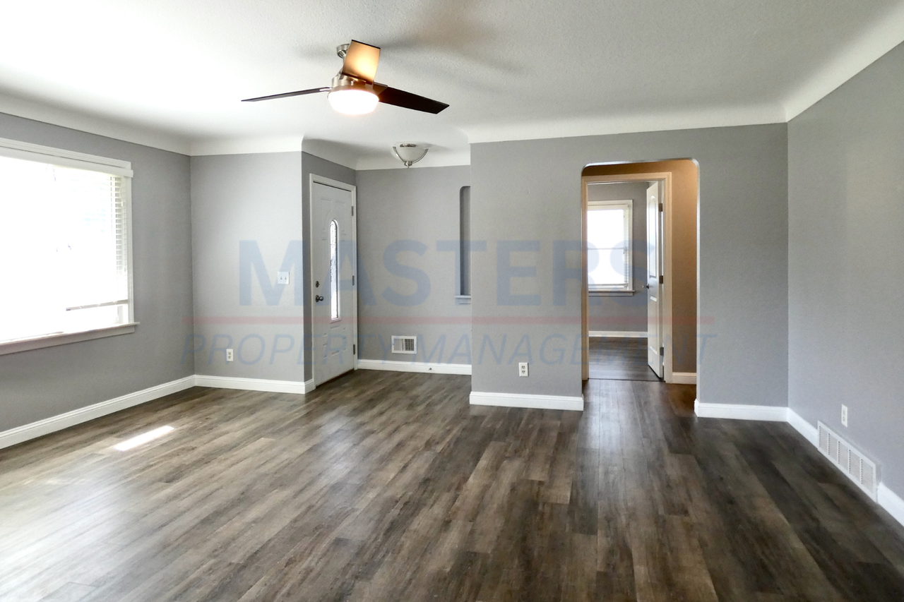 827 Wall St - Photo 3 of 17