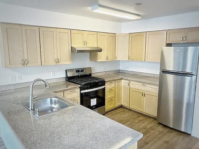 1626-1628 Annie Street - Photo 3 of 11