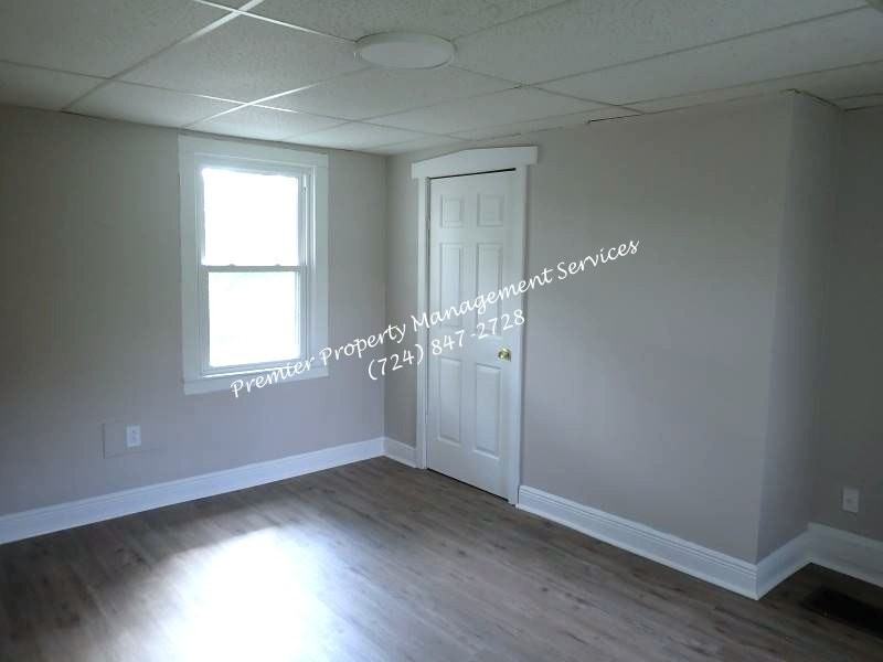 1129 Main Street - Photo 5 of 19
