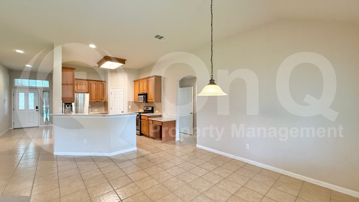 18905 Stirling Castle Ct - Photo 6 of 22