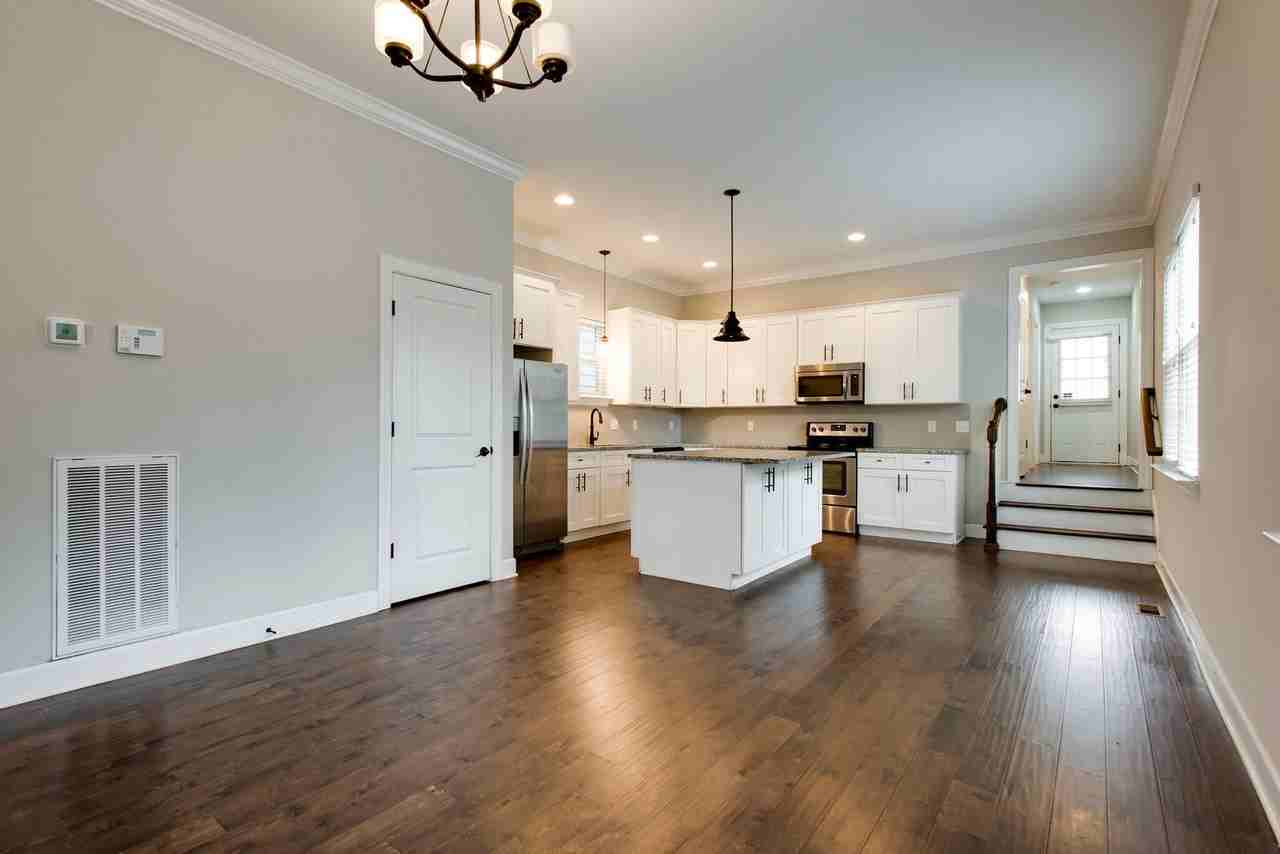 5218 Kentucky Ave - Photo 6 of 24