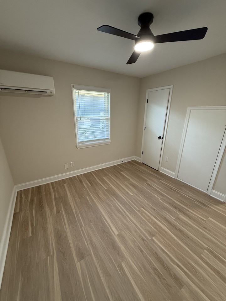 Pine Manor Properties - Photo 5 of 7