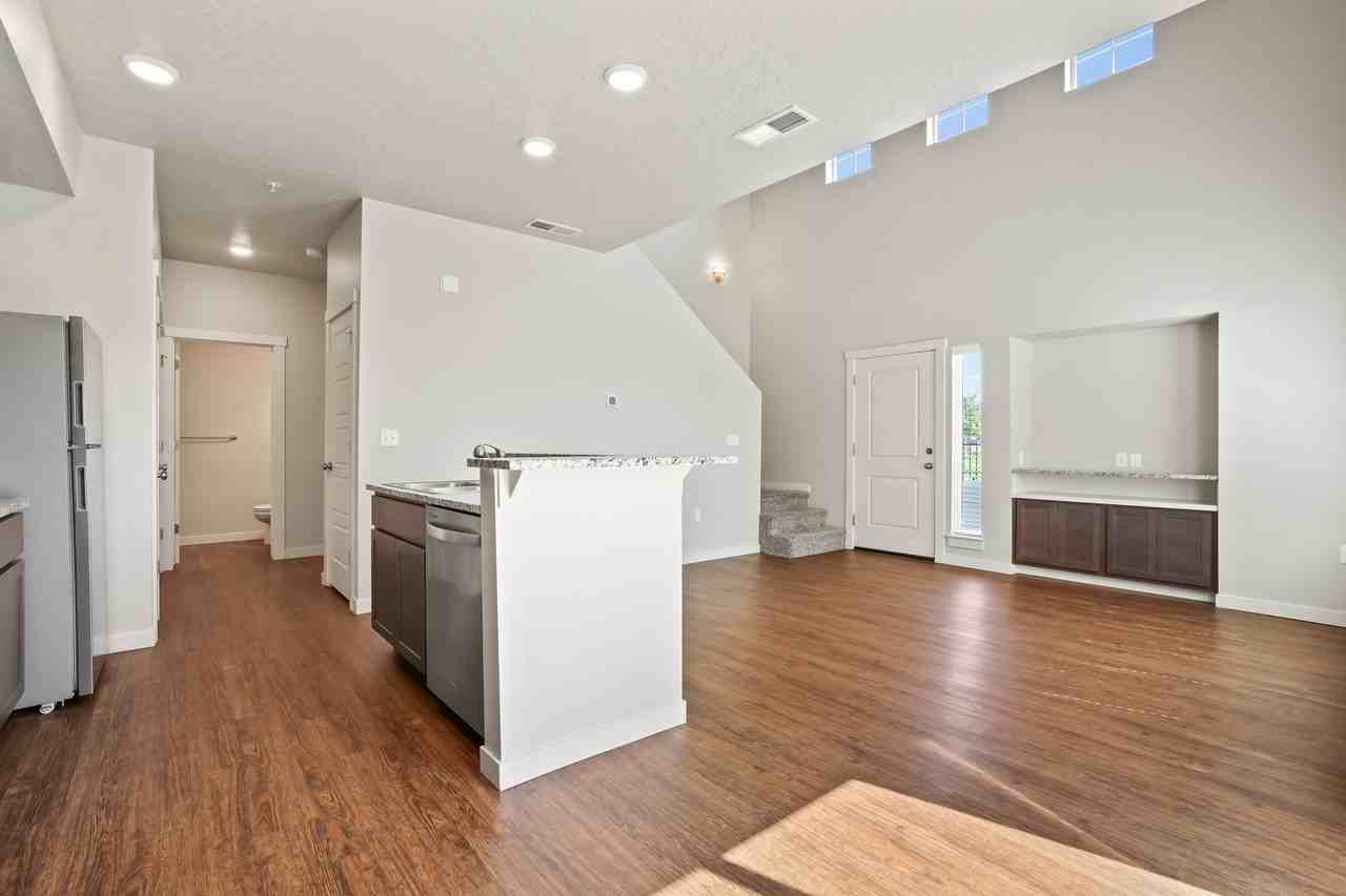 7356 N Lucy Rose Ln #104 - Photo 5 of 41