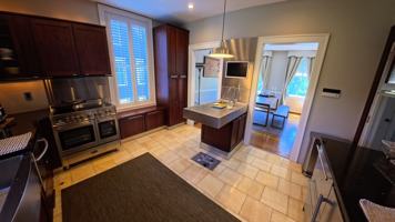 featured image of 35 Grove St