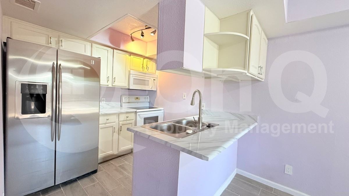 1442 N 53rd Dr - Photo 6 of 20