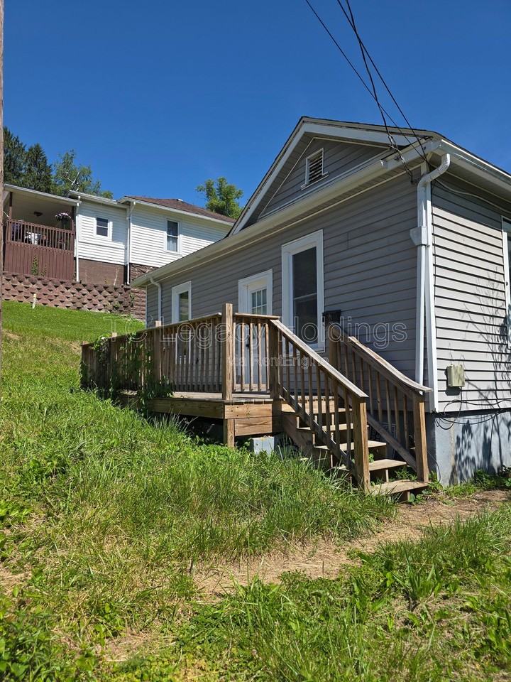 614 Hart St #614 - Photo 2 of 19