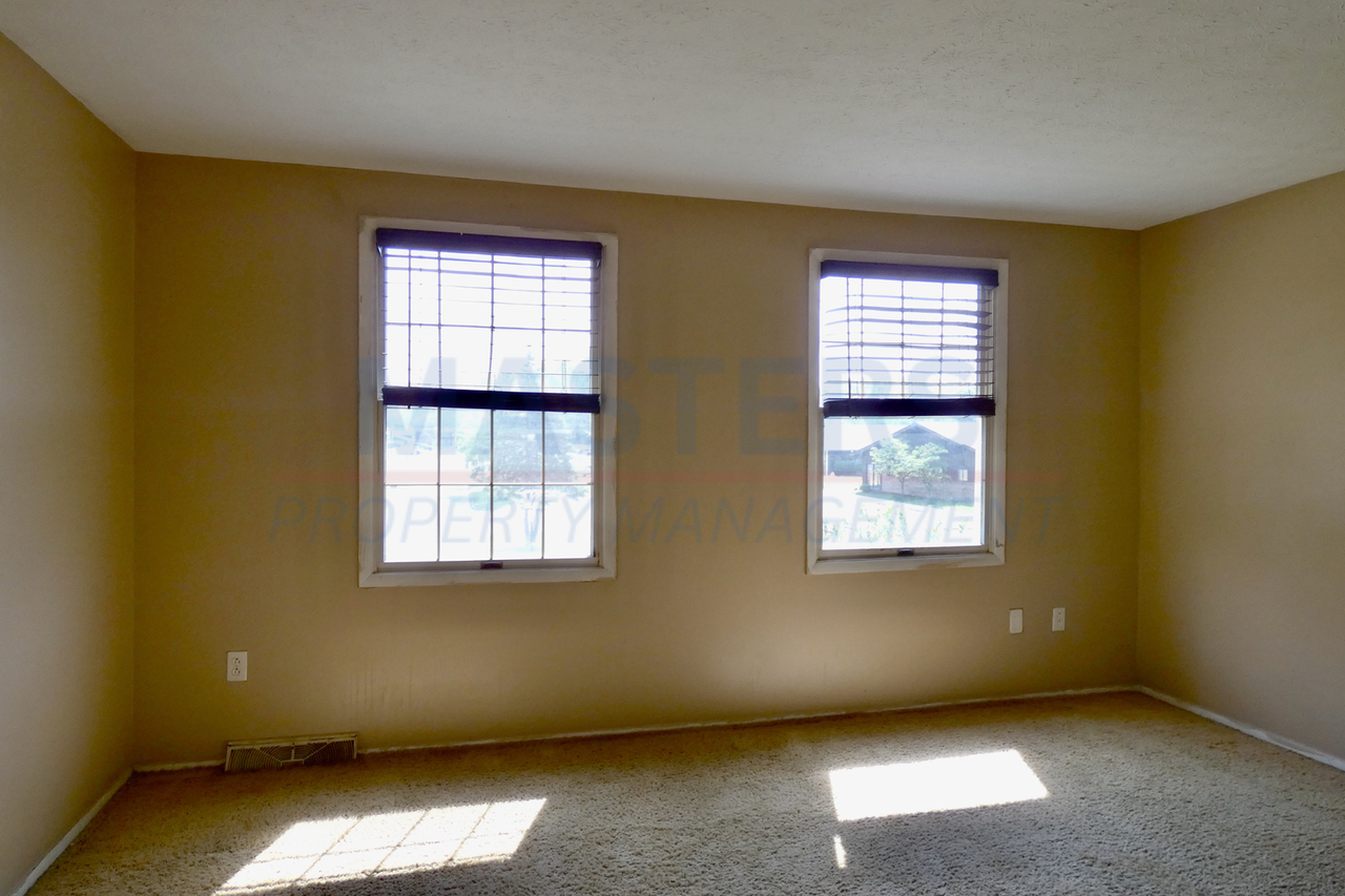 5929 Black Oak Dr #C - Photo 7 of 14