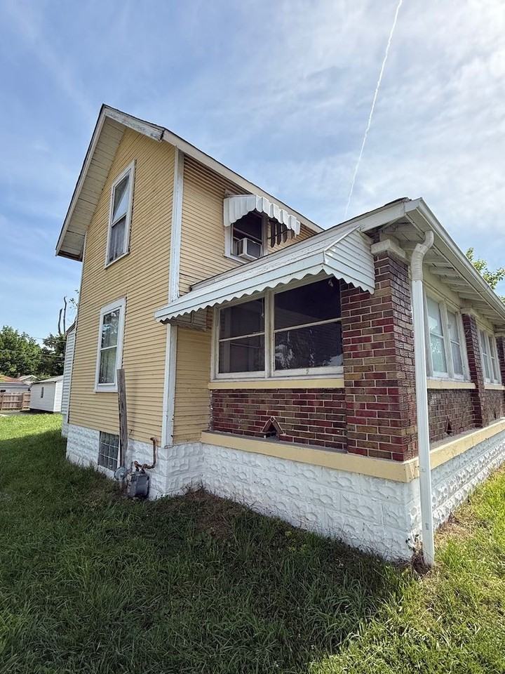 3920 E 30th St - Photo 2 of 19