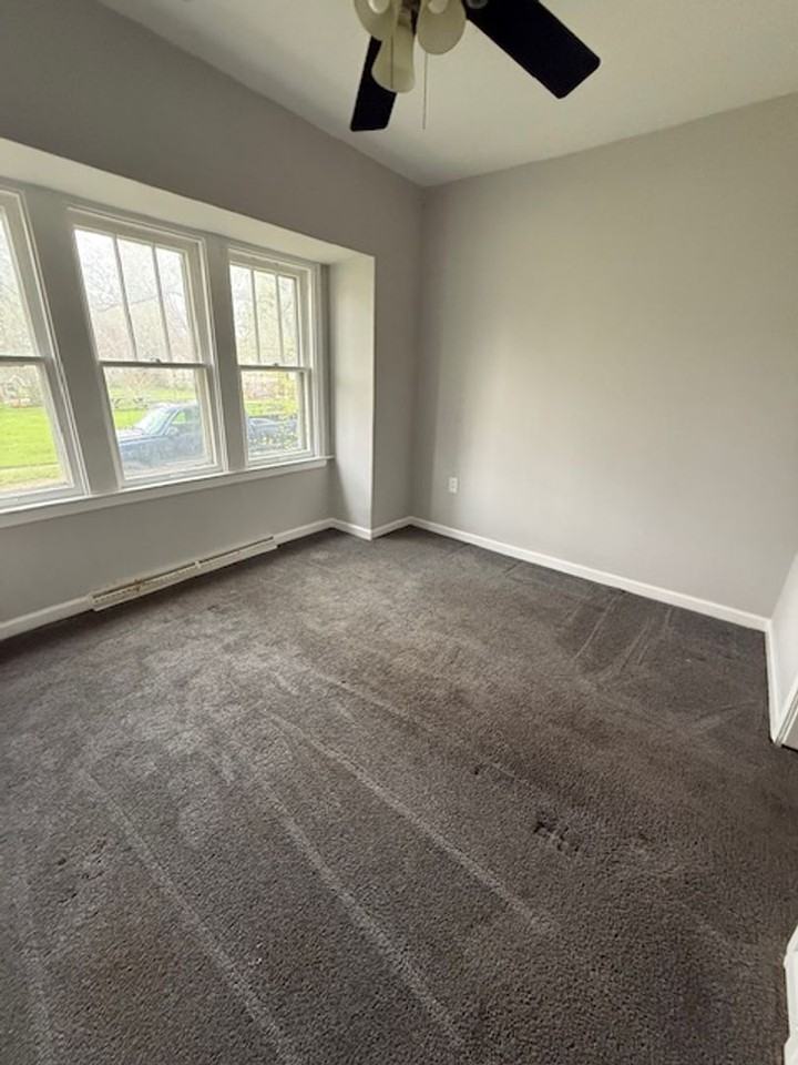 15611 Glander Ave - Photo 5 of 16
