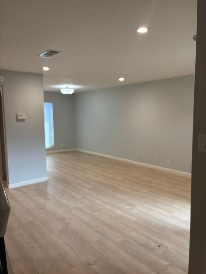 5420 Roundtree Ct #B - Photo 2 of 29