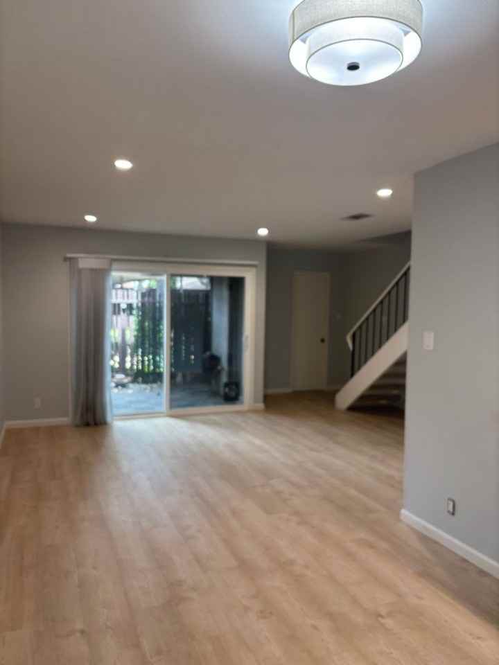 5420 Roundtree Ct #B - Photo 4 of 29