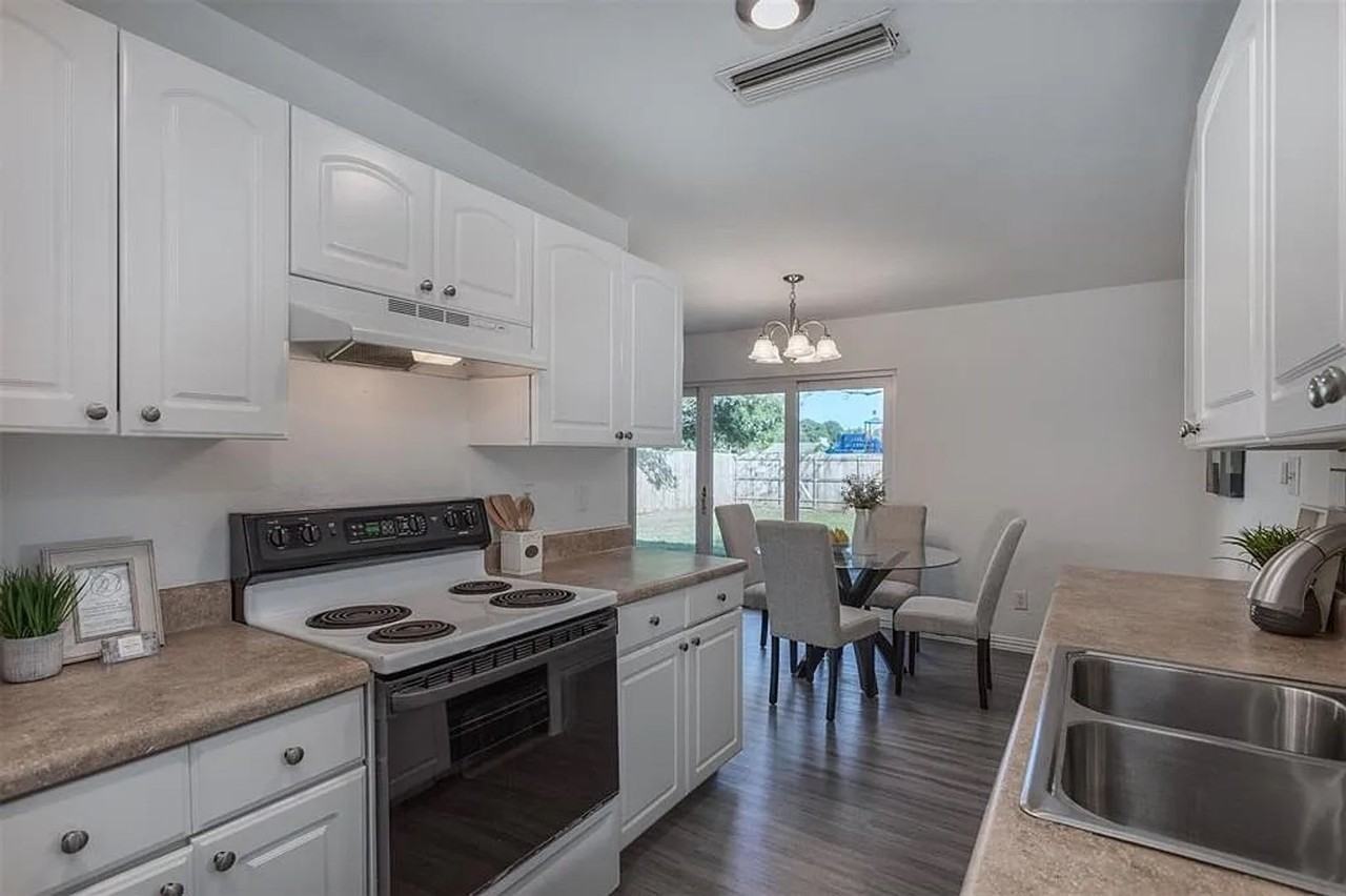 3806 Cortadera Ct - Photo 4 of 31