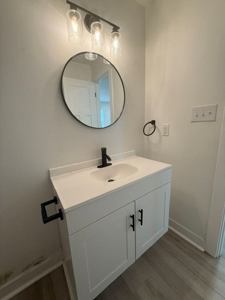 2014 N Exeter Ave - Photo 3 of 14