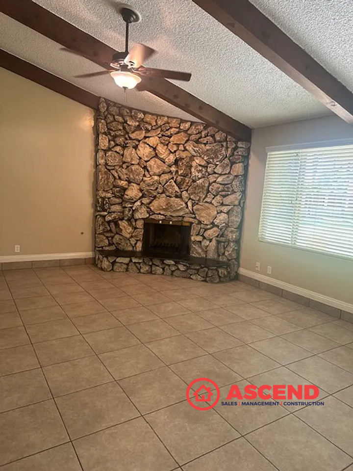 6713 Kimberly Ave - Photo 3 of 13