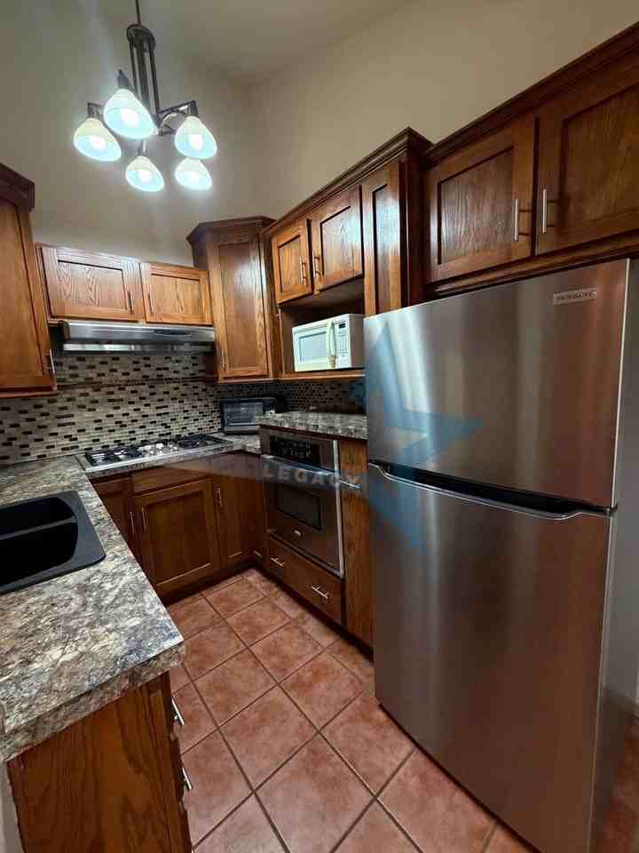1913 Bridger Ave - Photo 4 of 22
