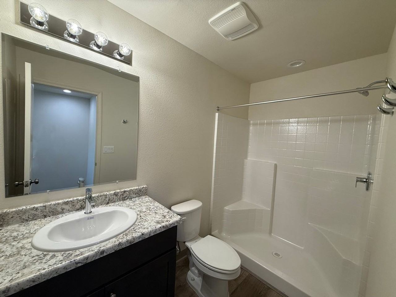pin529 - Photo 5 of 30