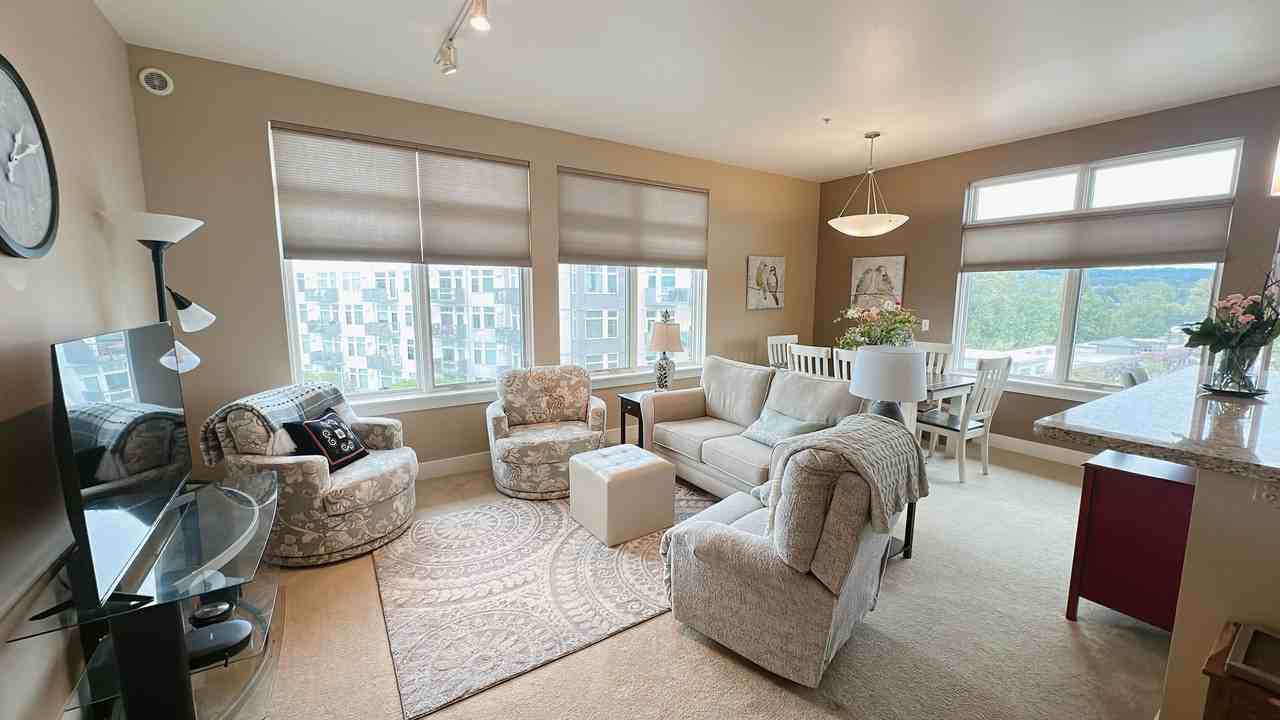 3111 Newmarket St #512 - Photo 2 of 24