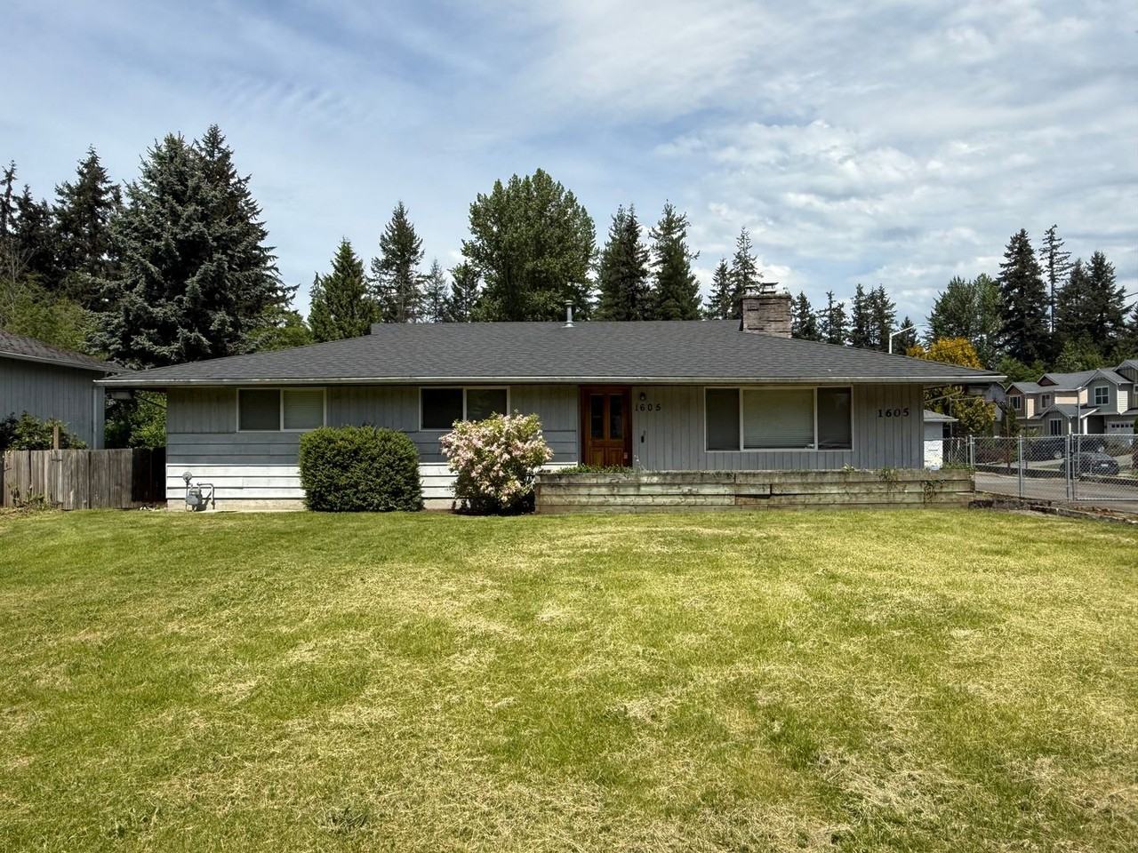 1605 126th St Se - Photo 2 of 50