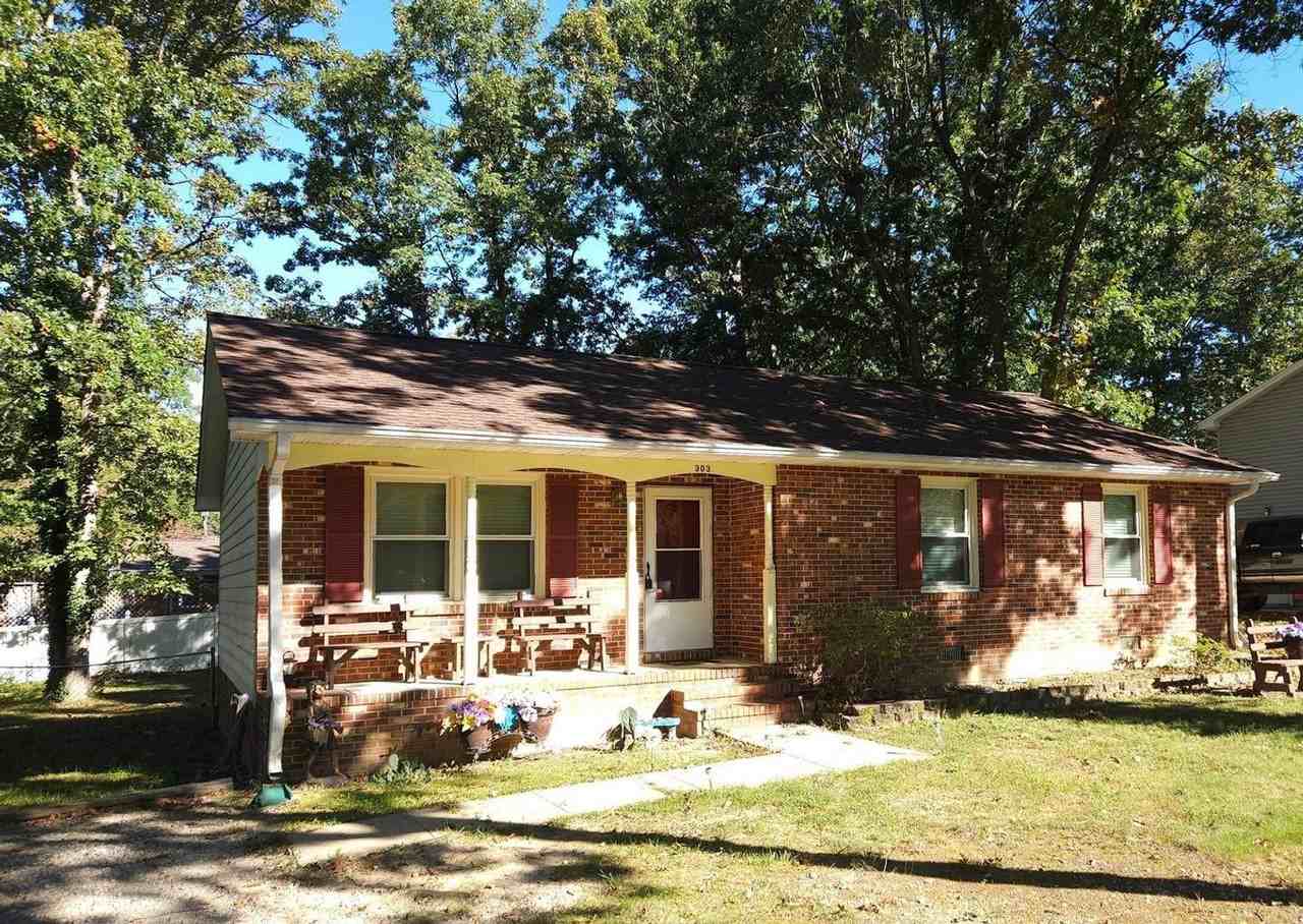 303 Azalia Dr