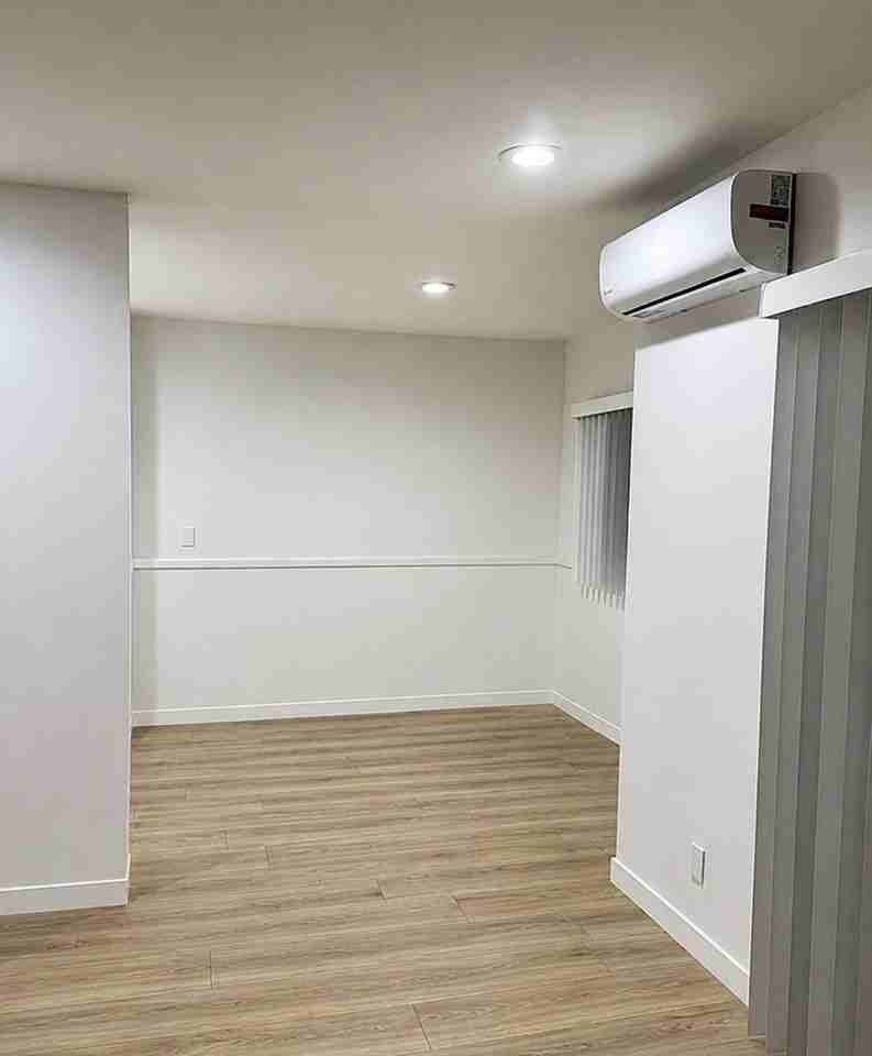 5400 Newcastle Ave #68 - Photo 3 of 18