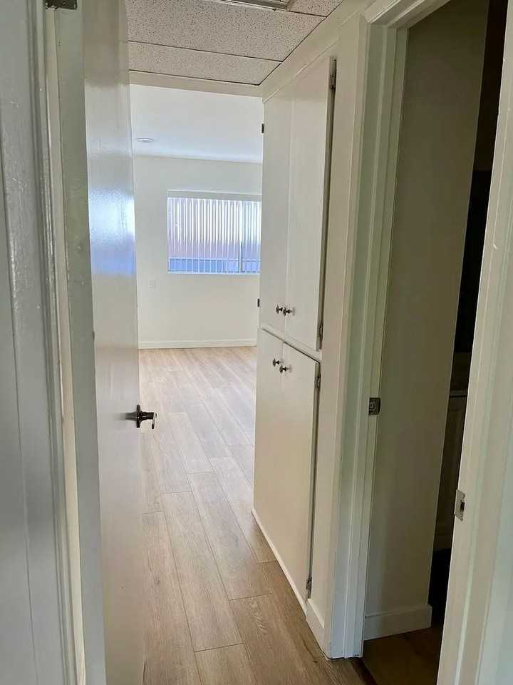 5400 Newcastle Ave #68 - Photo 7 of 18