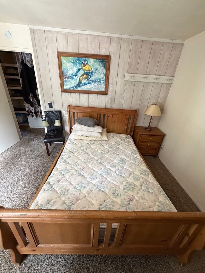 3253 Meridian Blvd - Photo 4 of 10