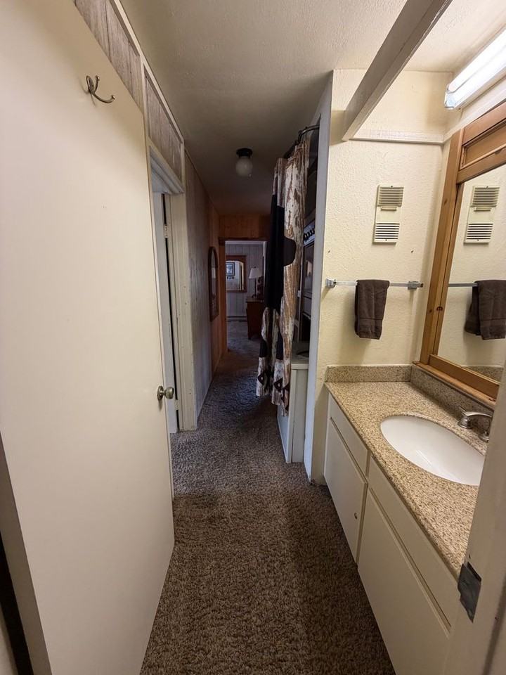 3253 Meridian Blvd - Photo 5 of 10