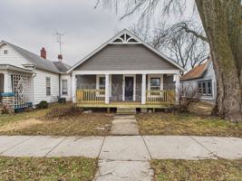 featured image of 411 Main St