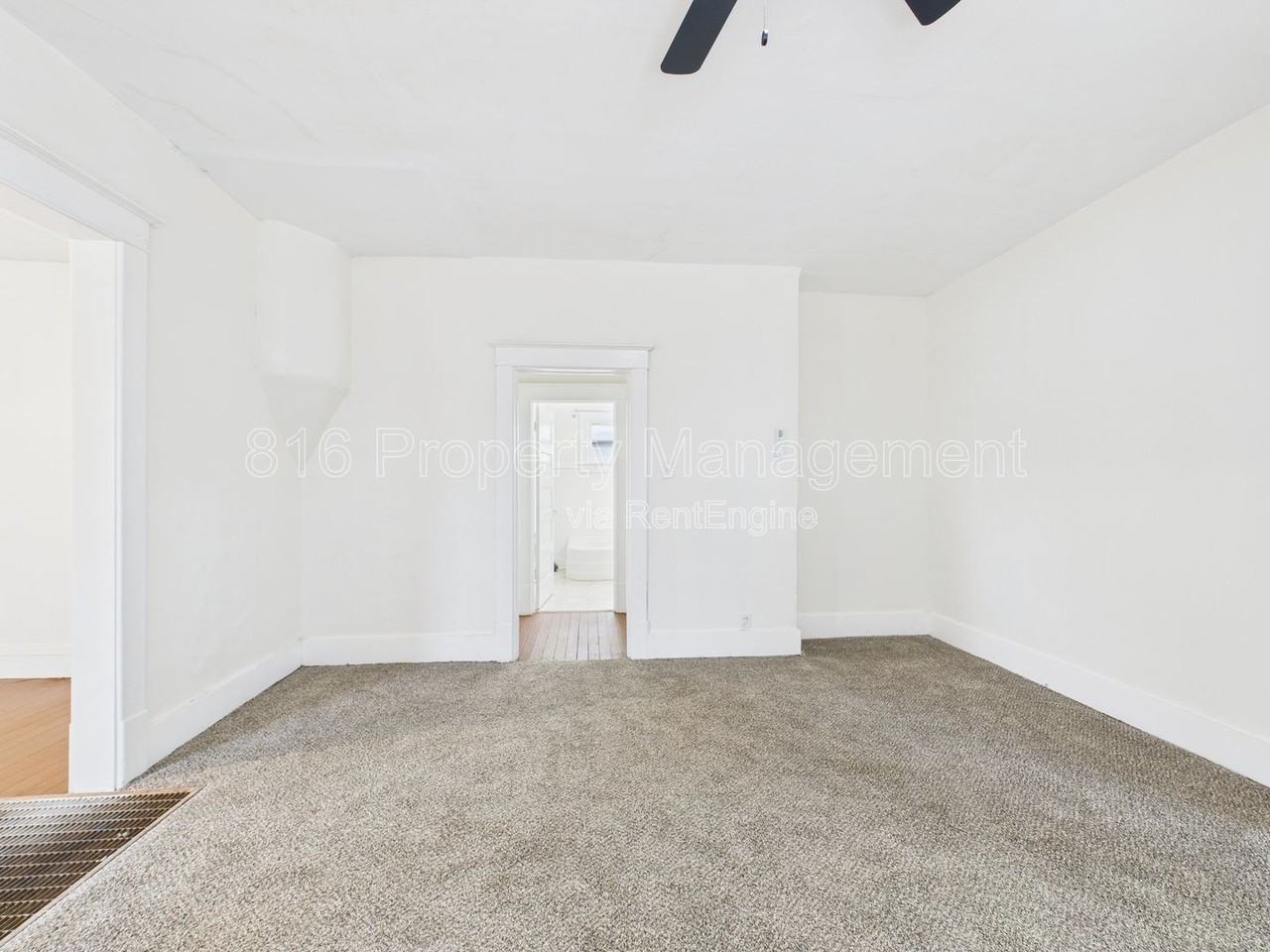 411 Main St - Photo 6 of 17