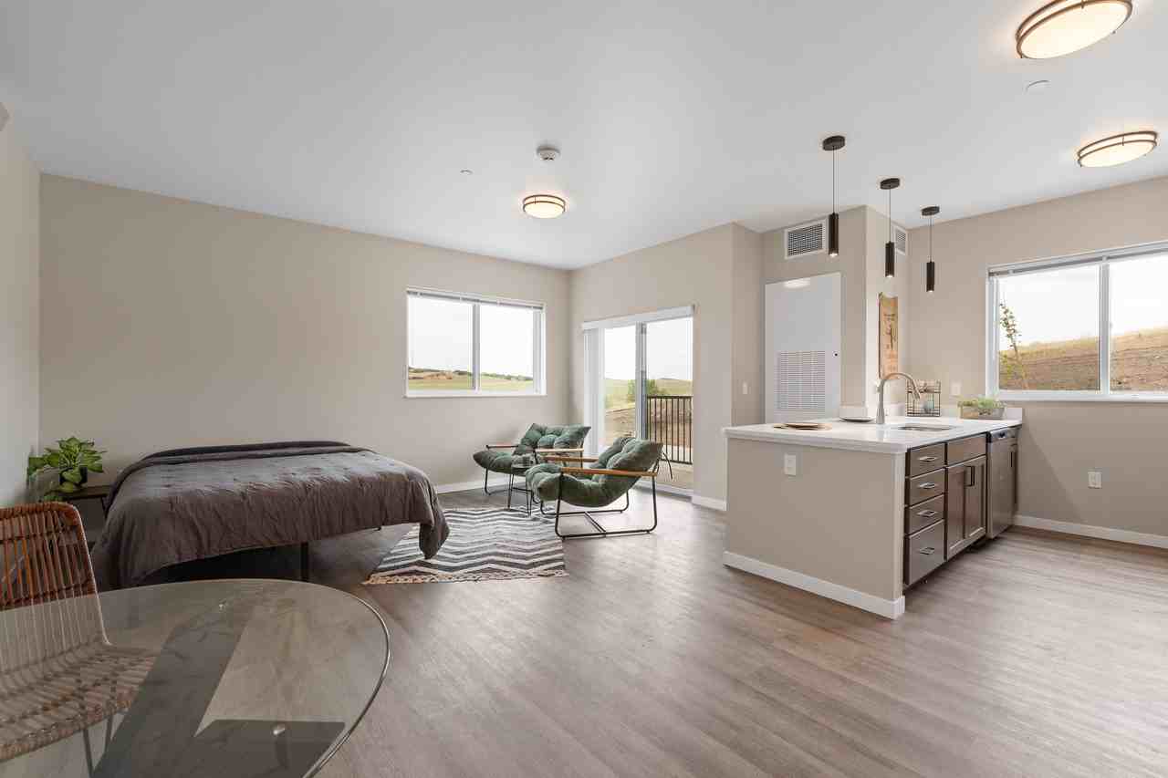 4916 5th Street - Photo 4 of 50