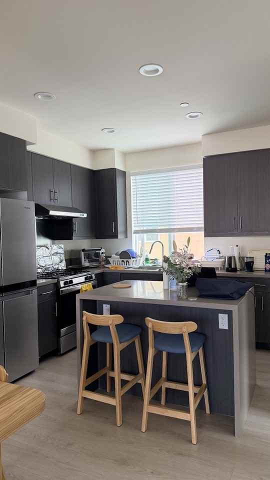 19 S Chapel Ave, C - Photo 3 of 11