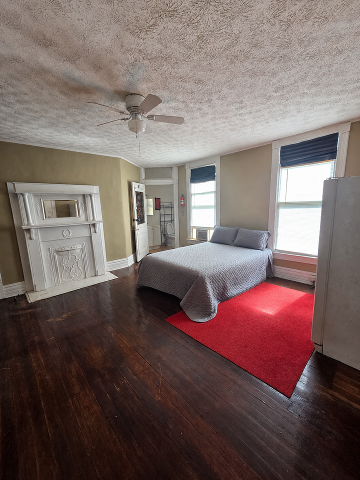 40 Brown Avenue, Unit 1 - Photo 2 of 3