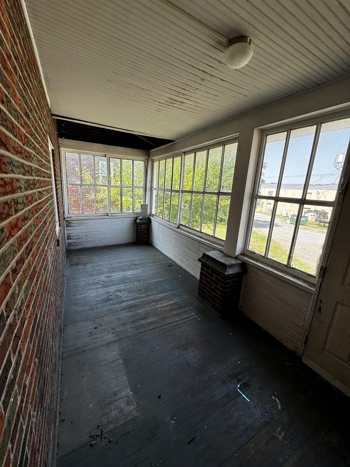 425 Eagle School Rd #1 - Photo 6 of 27