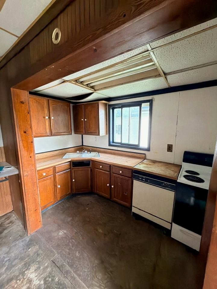 521 W Franklin St - Photo 3 of 11