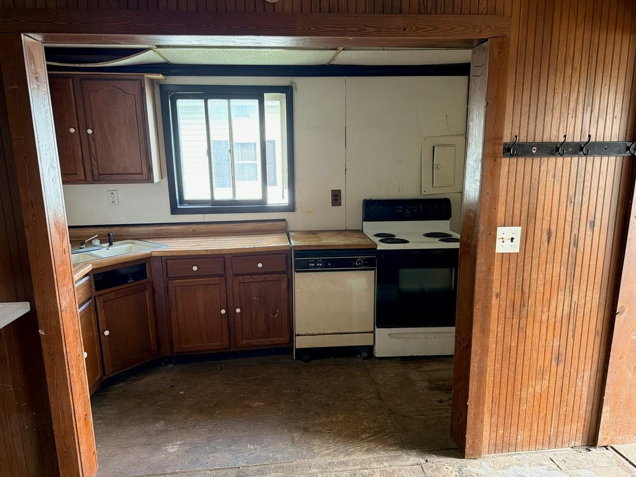 521 W Franklin St - Photo 4 of 11