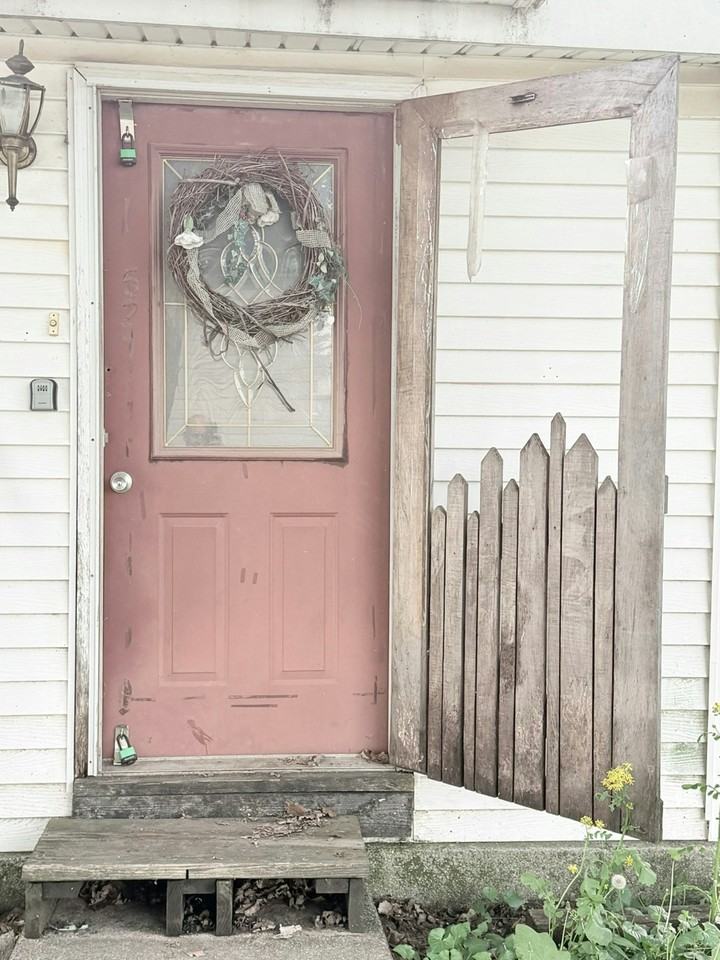 521 W Franklin St - Photo 6 of 11