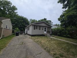 featured image of 20083 Salem St #1