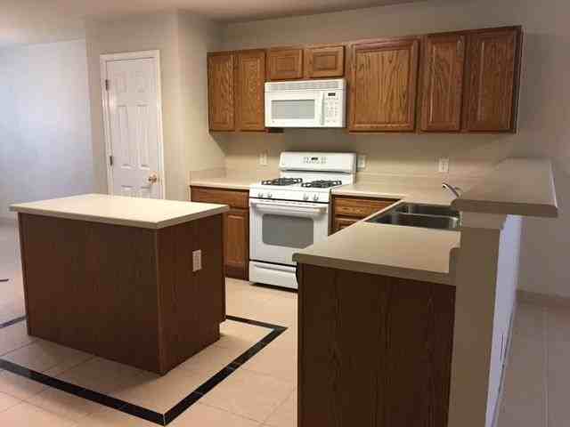 431 Primrose Blvd #0 - Photo 4 of 12