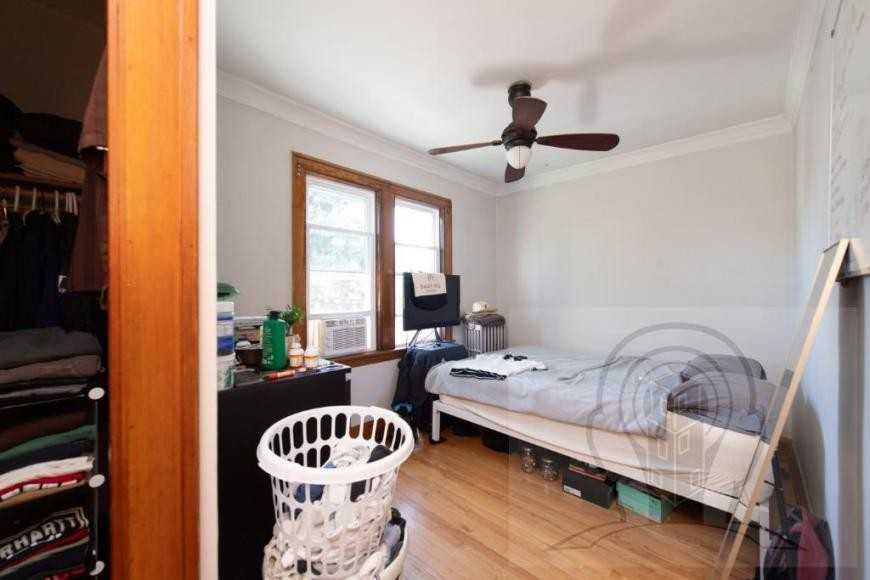 5057 W Newport Ave - Photo 7 of 10