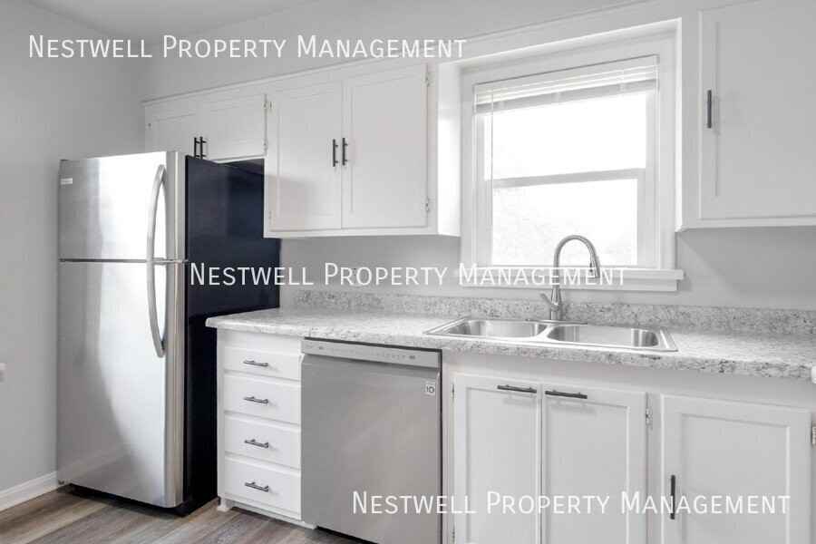 312 E Utopia Ave