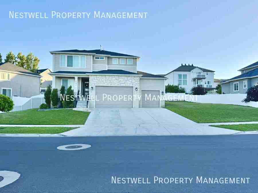 627 N Pinnacle Ln - Photo 2 of 50