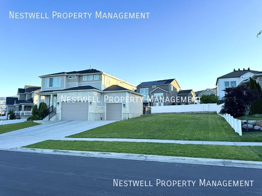 627 N Pinnacle Ln - Photo 3 of 50