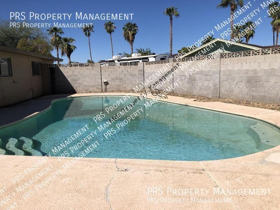 3729 S Kenneth Pl - Photo 3 of 14