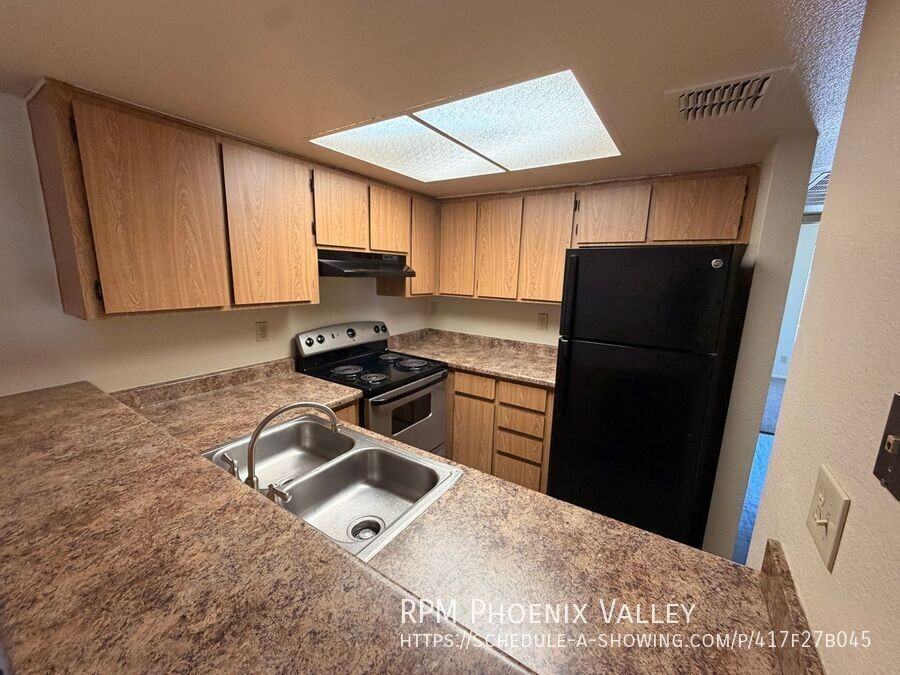825 S River Dr #201 - Photo 4 of 34