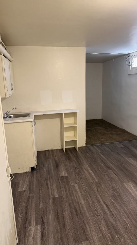1306 N Humboldt St #16 - Photo 3 of 8