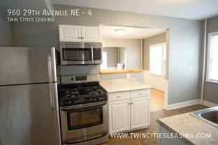 960 29th Ave Ne #4 - Photo 1 of 1