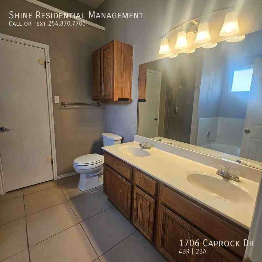 1706 Caprock Dr - Photo 3 of 12